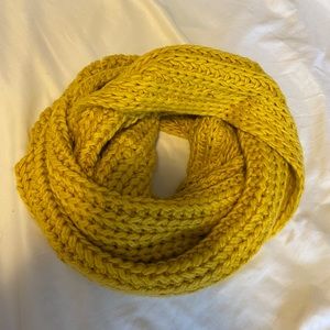 Yellow scarf from LA hearts